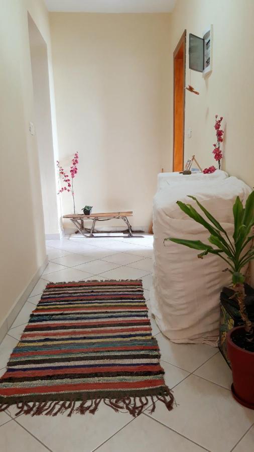 Sunny In Quiet Part Of Centre Apartamento Sarandë
